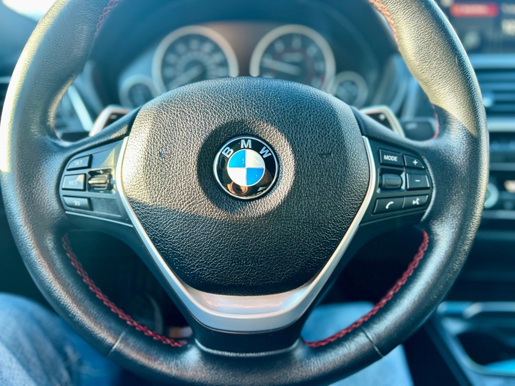 2018 BMW 3 Series Image 14