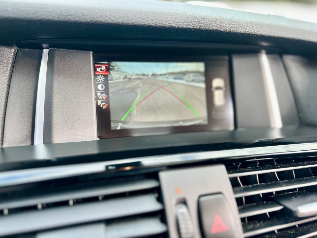 2017 BMW X3 Image 15