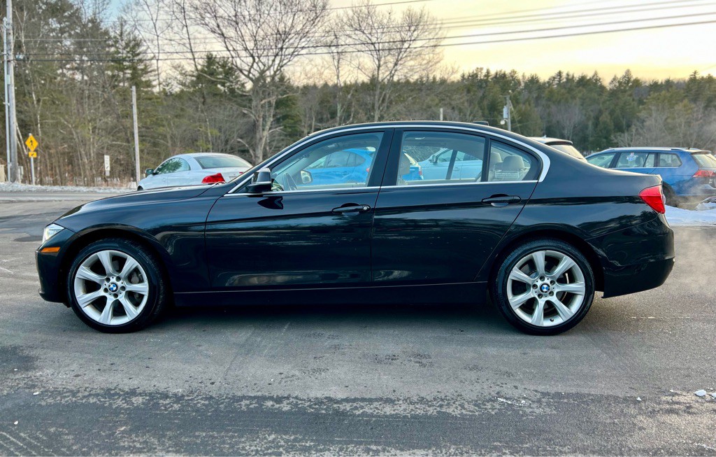 2015 BMW 3 Series Image 4