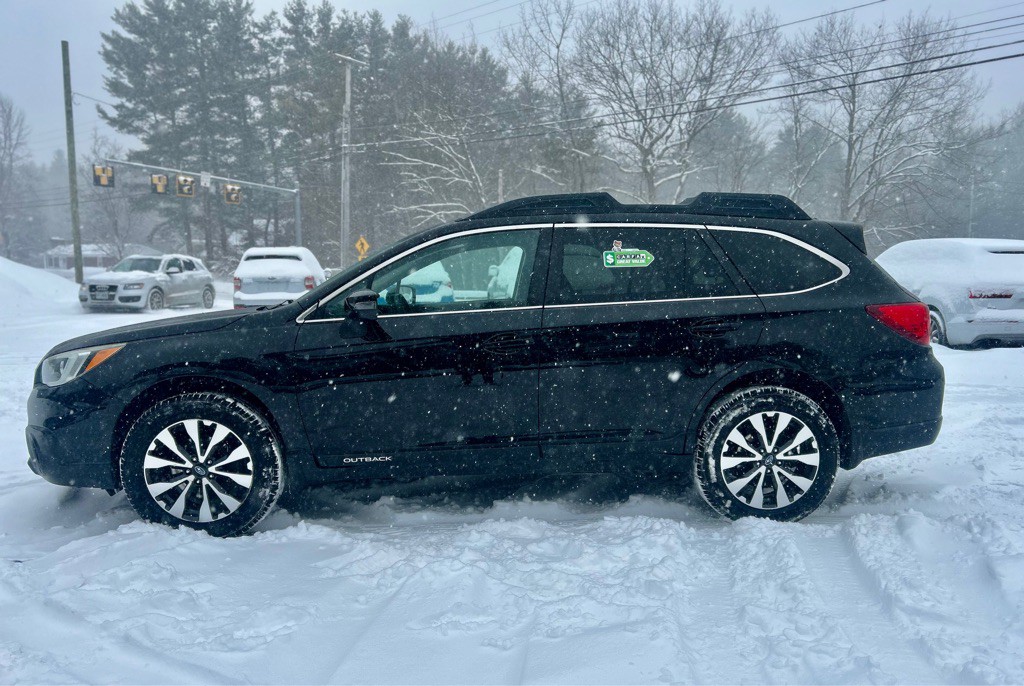 2015 Subaru Outback Image 4