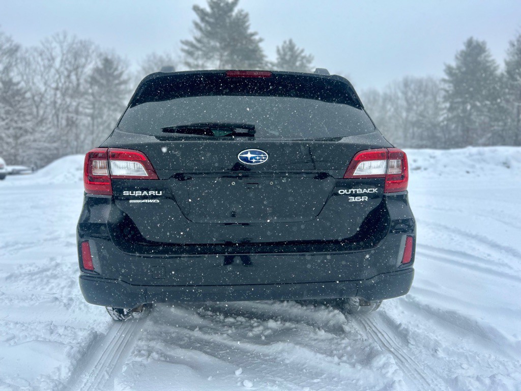 2015 Subaru Outback Image 6