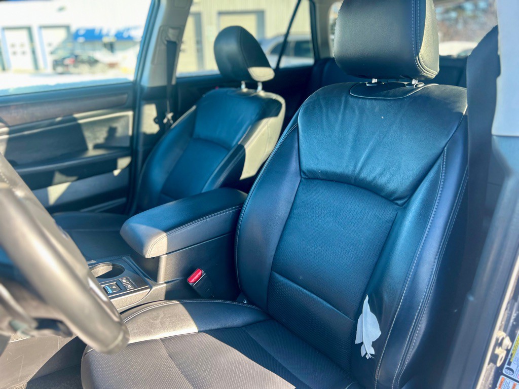 2015 Subaru Outback Image 9