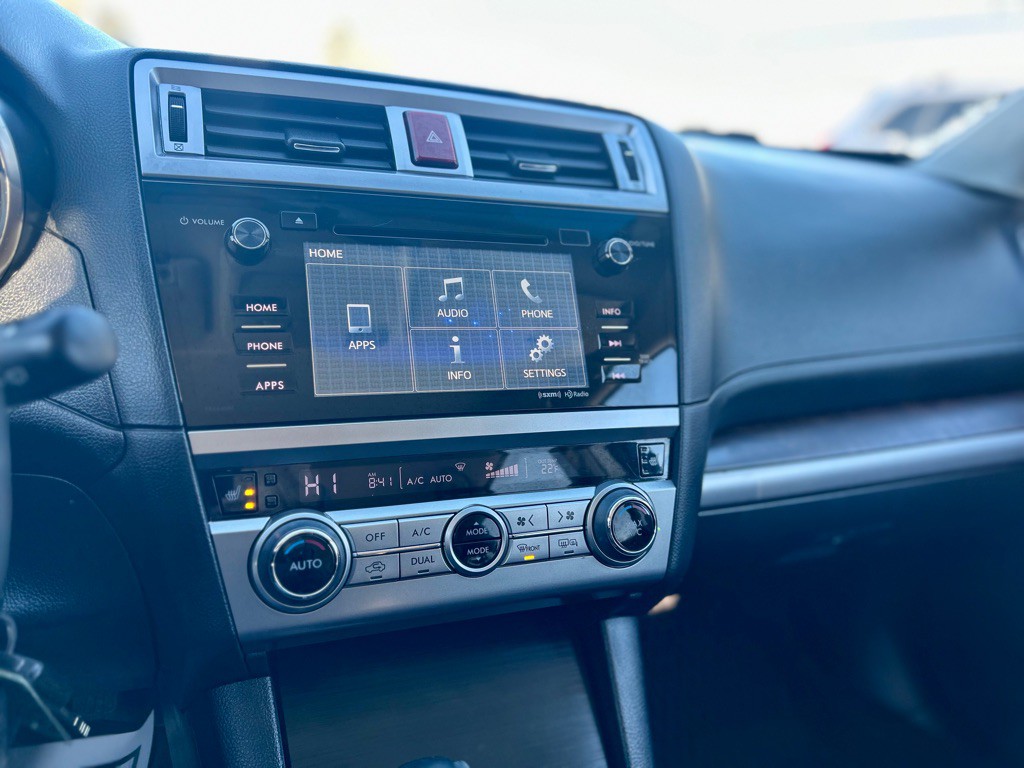 2015 Subaru Outback Image 13