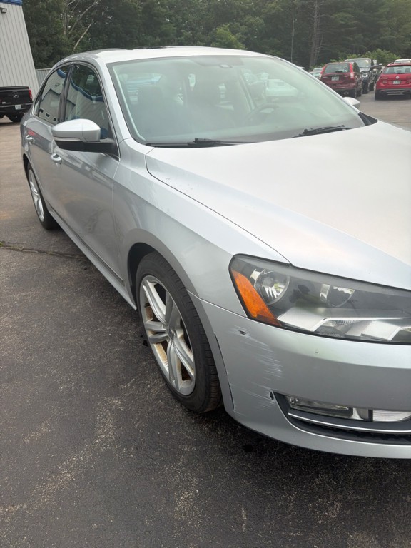 2014 Volkswagen Passat Image 5