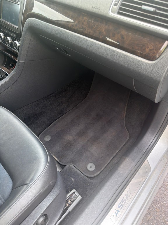 2014 Volkswagen Passat Image 15