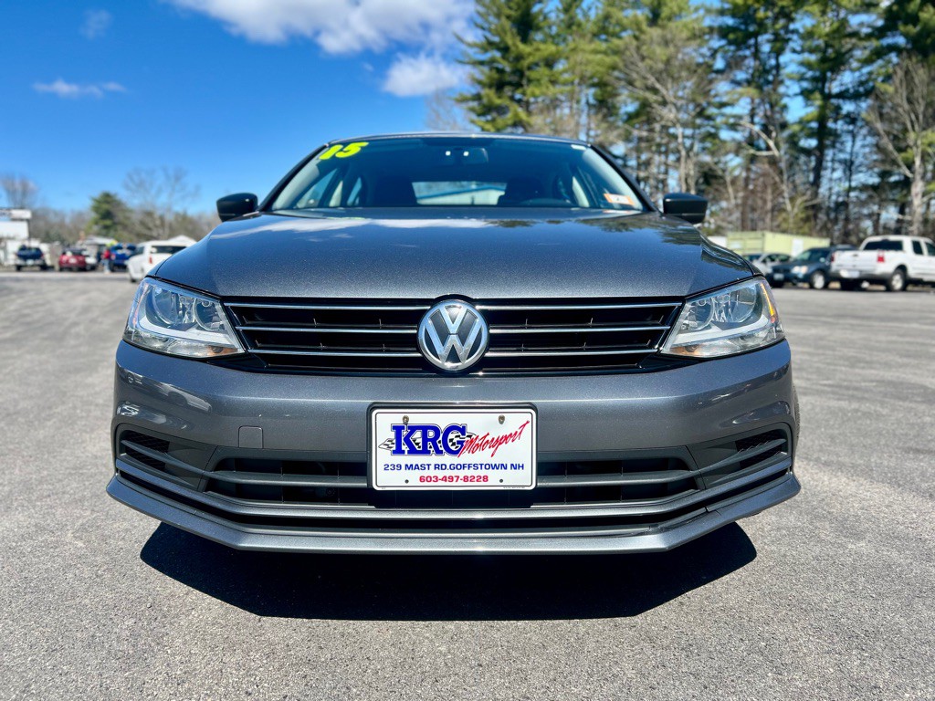 2015 Volkswagen Jetta Image 2