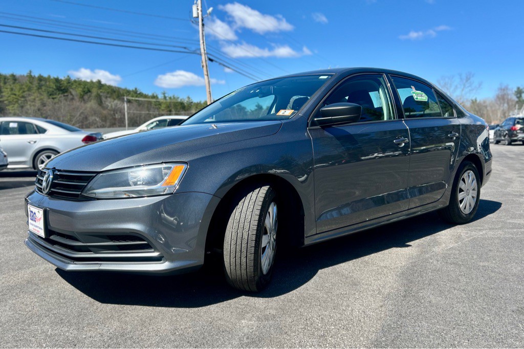 2015 Volkswagen Jetta Image 3