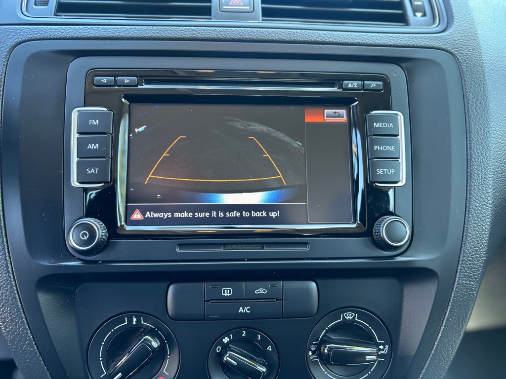 2015 Volkswagen Jetta Image 15