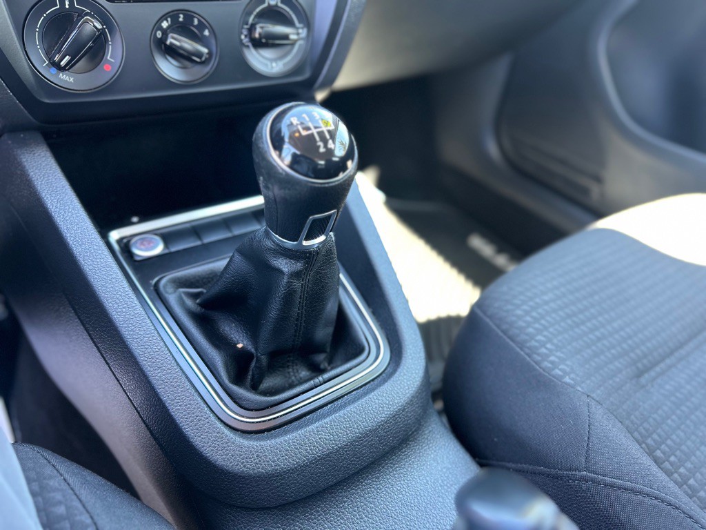 2015 Volkswagen Jetta Image 17