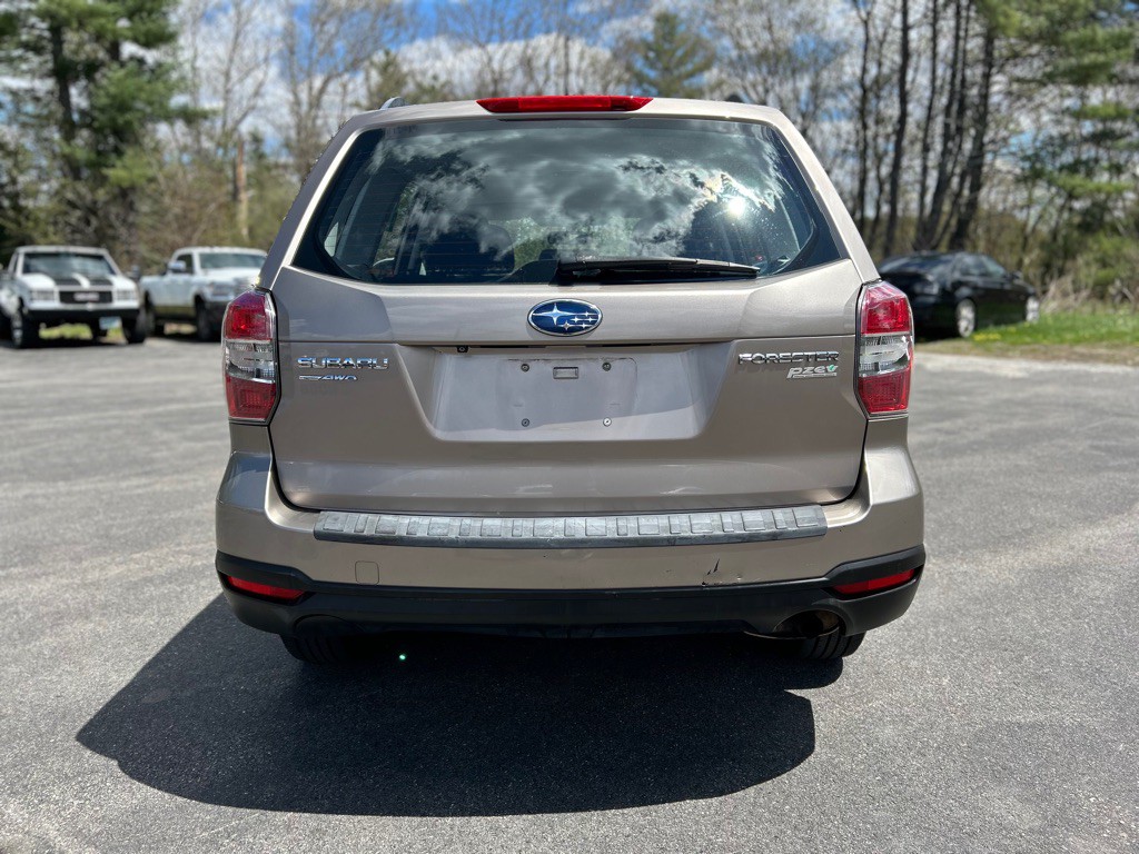 2015 Subaru Forester Image 6