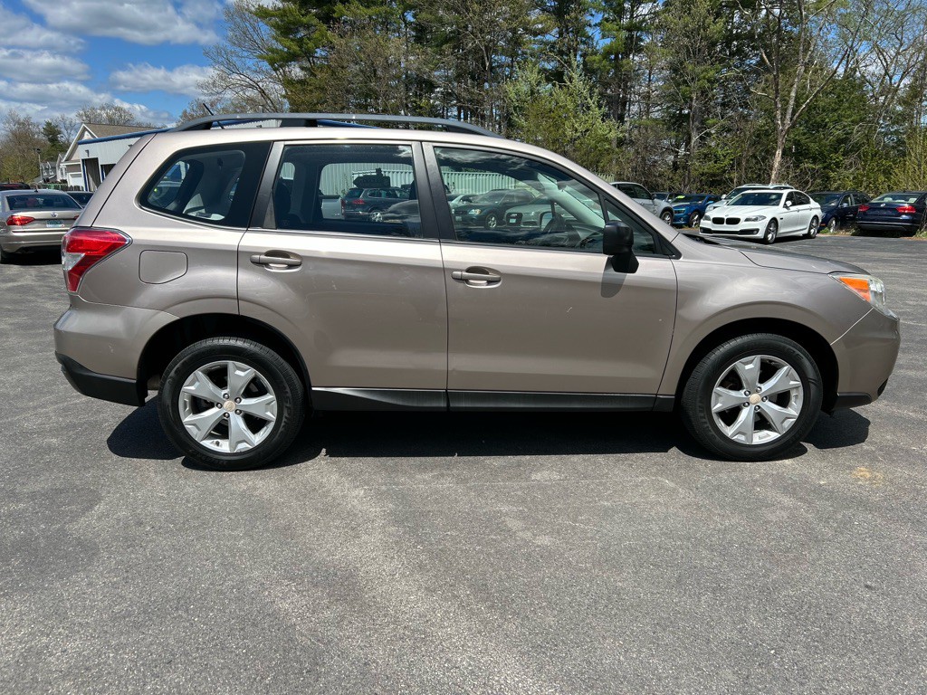 2015 Subaru Forester Image 8