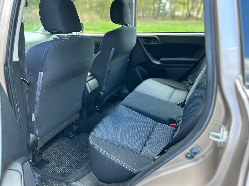 2015 Subaru Forester Image 18