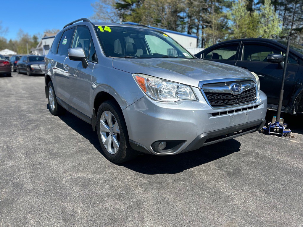 2014 Subaru Forester Image 1