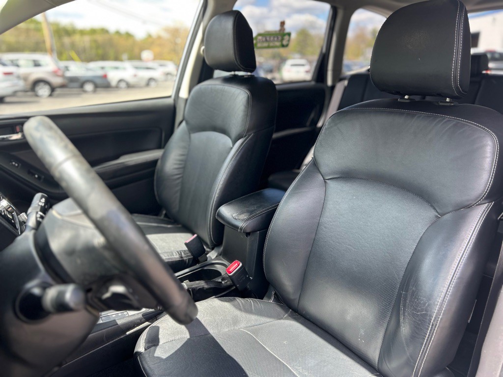 2014 Subaru Forester Image 11