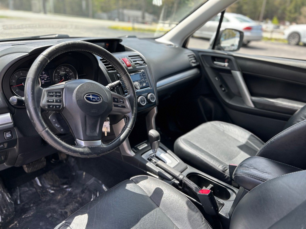 2014 Subaru Forester Image 12