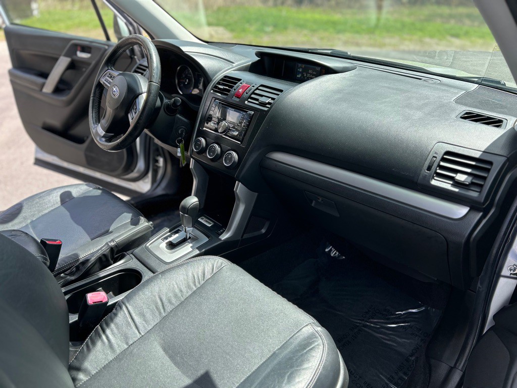 2014 Subaru Forester Image 13