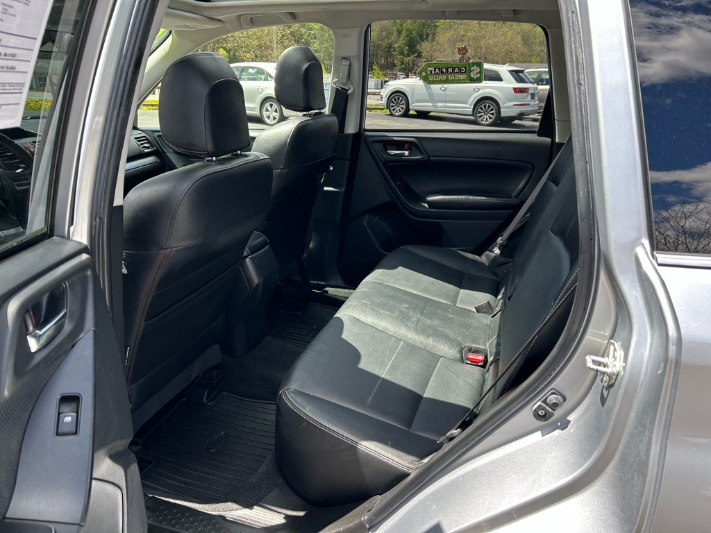 2014 Subaru Forester Image 21
