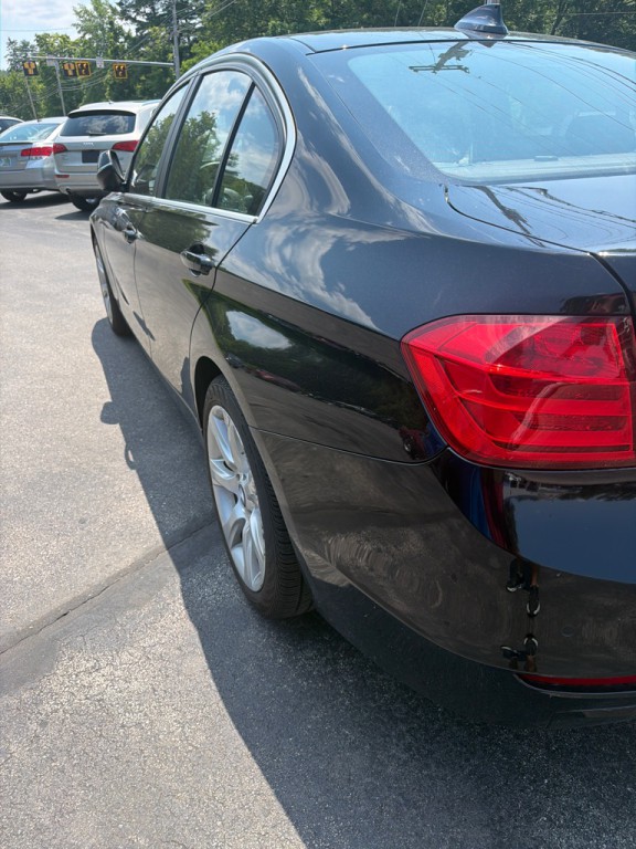 2015 BMW 3 Series Image 7