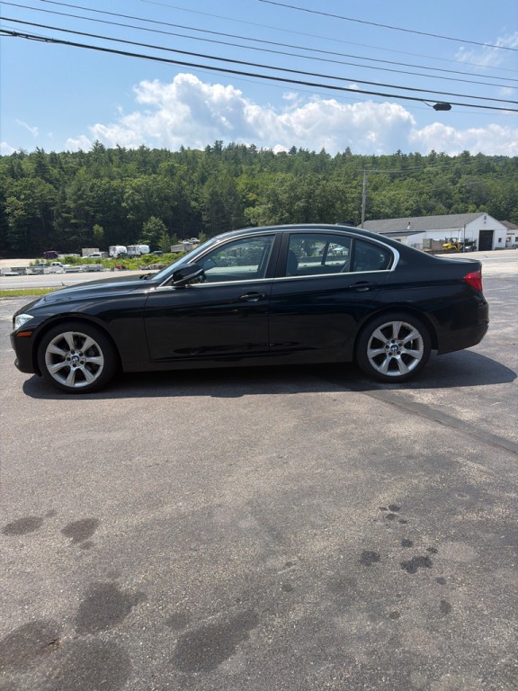 2015 BMW 3 Series Image 9