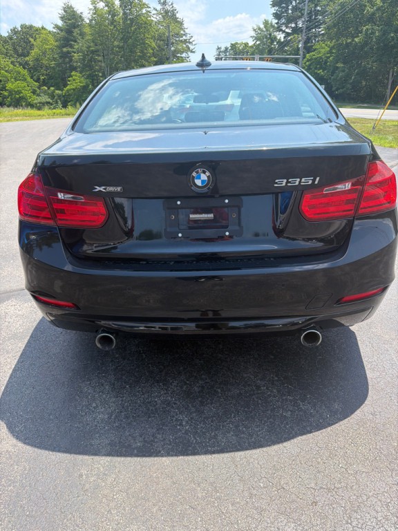 2015 BMW 3 Series Image 10