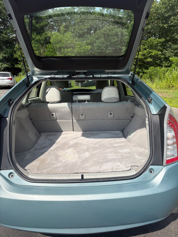 2014 Toyota Prius Image 12