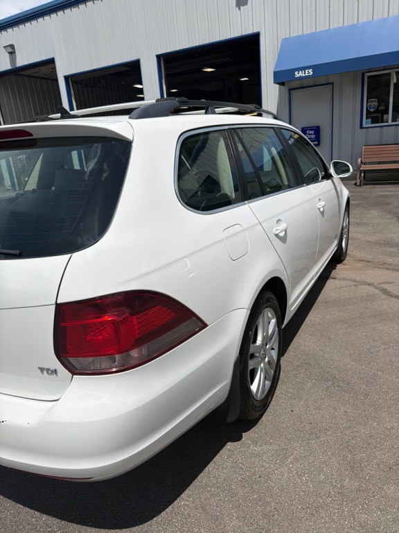 2012 Volkswagen Jetta Image 8
