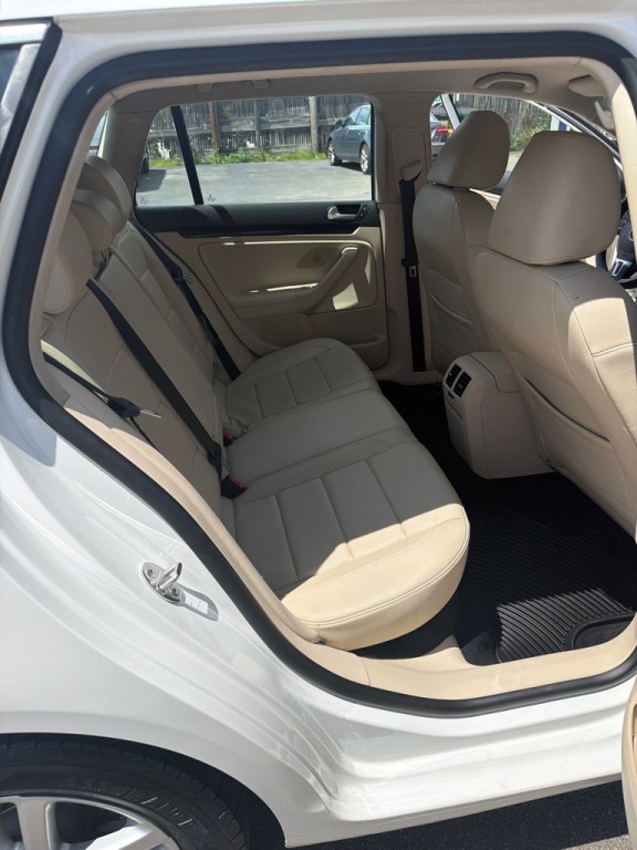 2012 Volkswagen Jetta Image 15