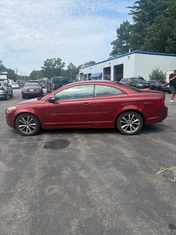 2012 Volvo C70 Image 9