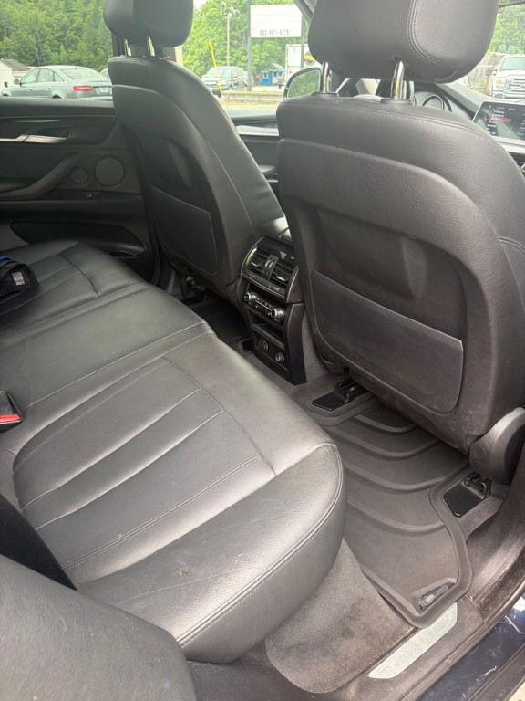 2015 BMW X5 Image 24