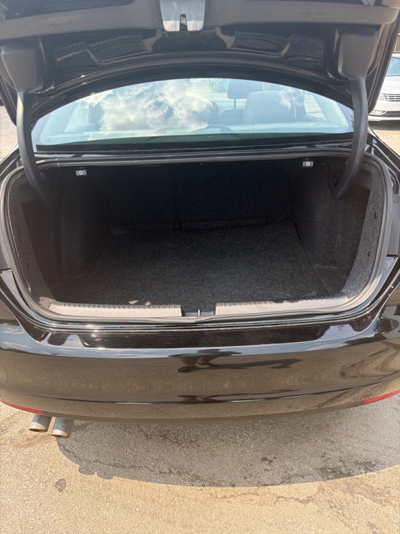 2013 Volkswagen Jetta Image 24