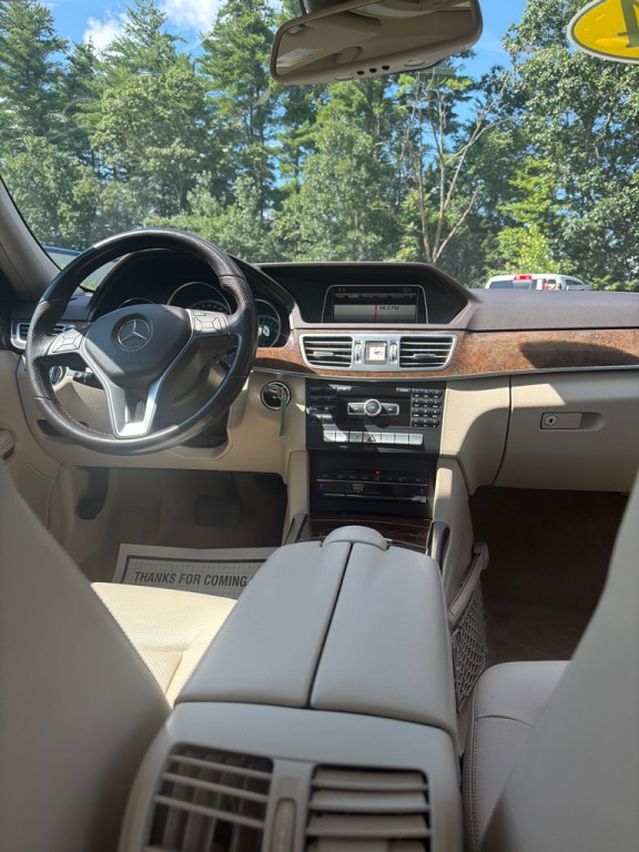2014 Mercedes-Benz E-Class Image 15