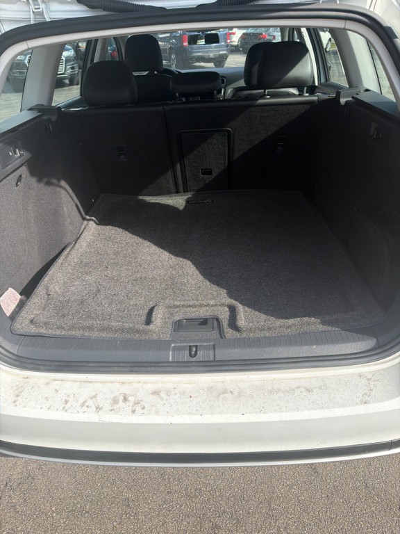 2017 Volkswagen Golf Image 22