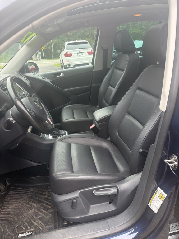 2012 Volkswagen Tiguan Image 12