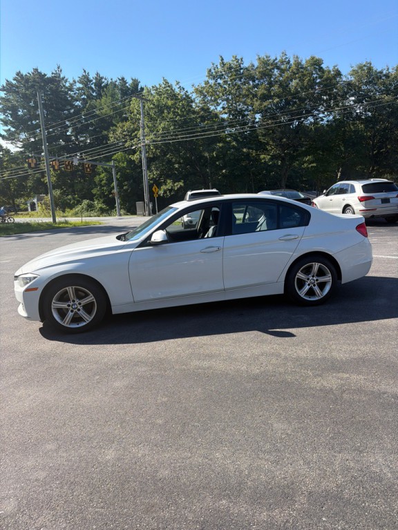 2014 BMW 3 Series Image 4