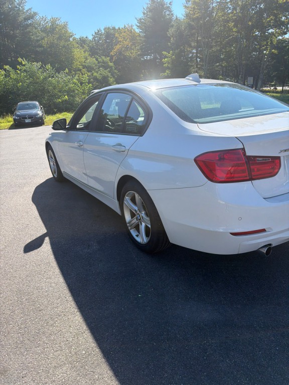 2014 BMW 3 Series Image 5