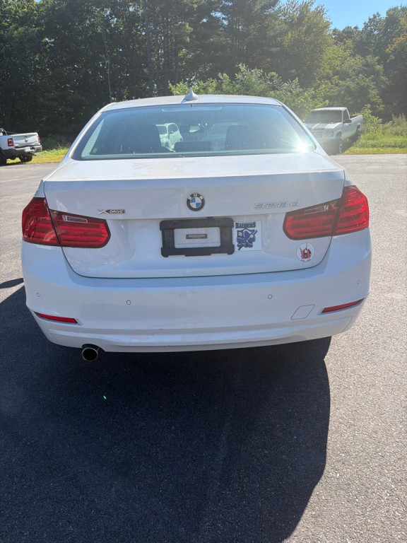 2014 BMW 3 Series Image 7