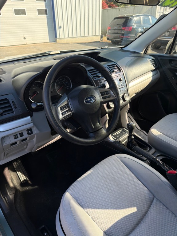2015 Subaru Forester Image 13