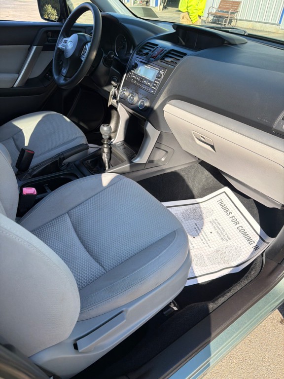 2015 Subaru Forester Image 14