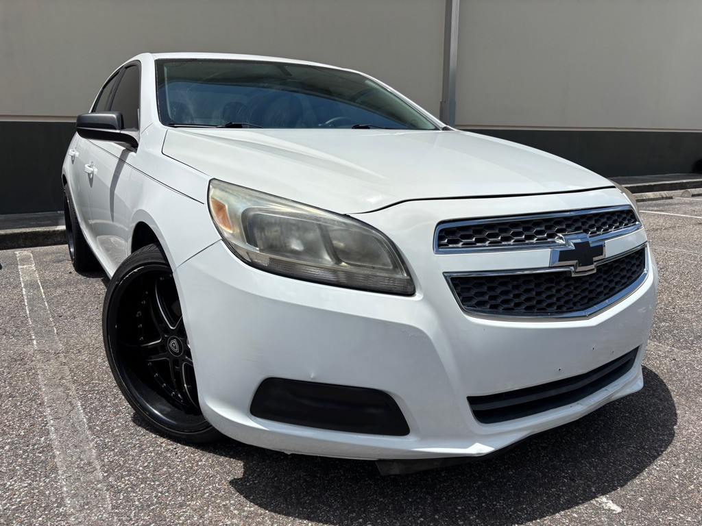 2013 Chevrolet Malibu Image 4