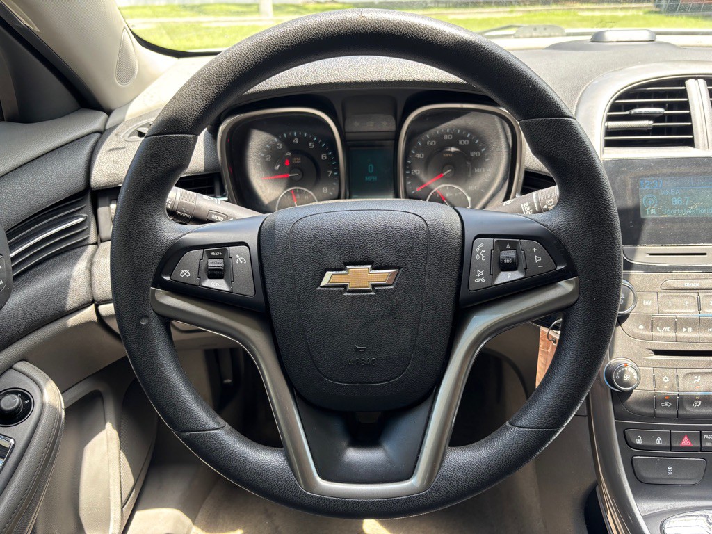 2013 Chevrolet Malibu Image 22