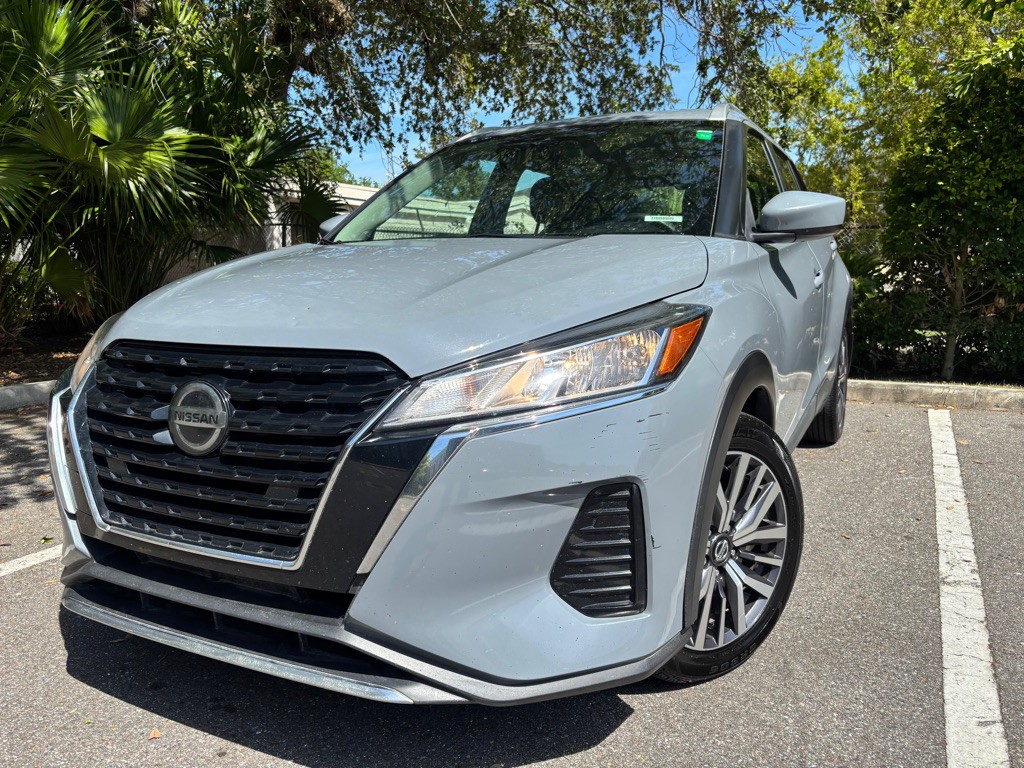 2021 Nissan Kicks Image 1