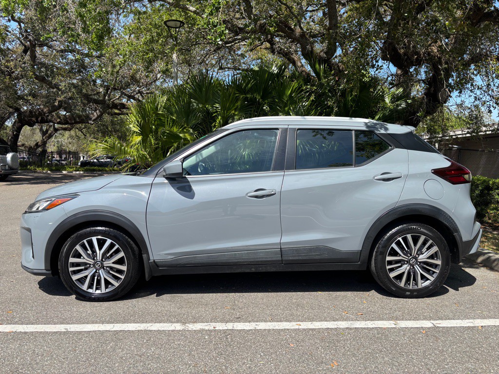 2021 Nissan Kicks Image 2