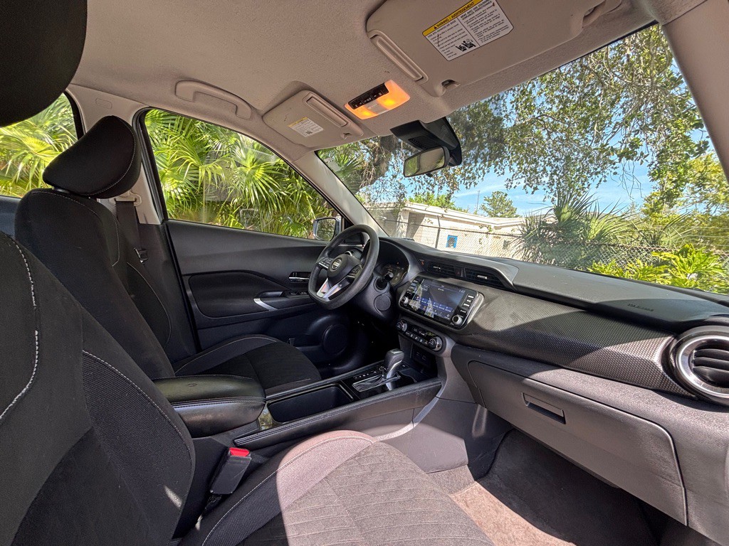 2021 Nissan Kicks Image 16