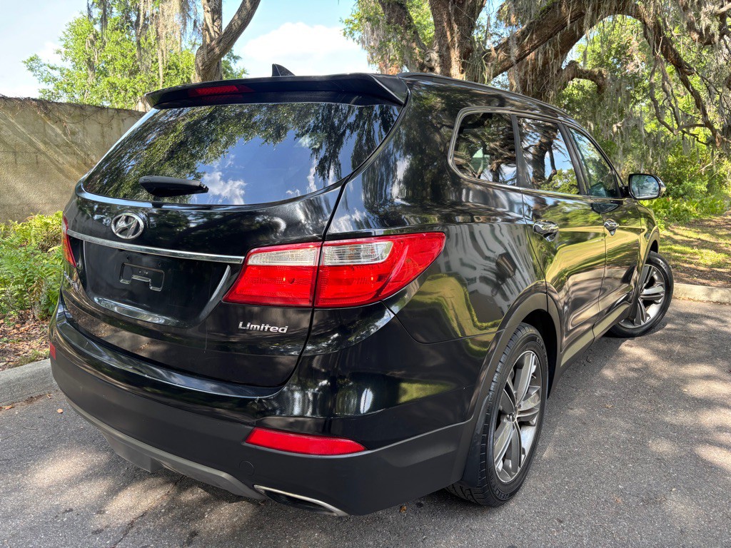 2013 Hyundai Santa Fe Image 6