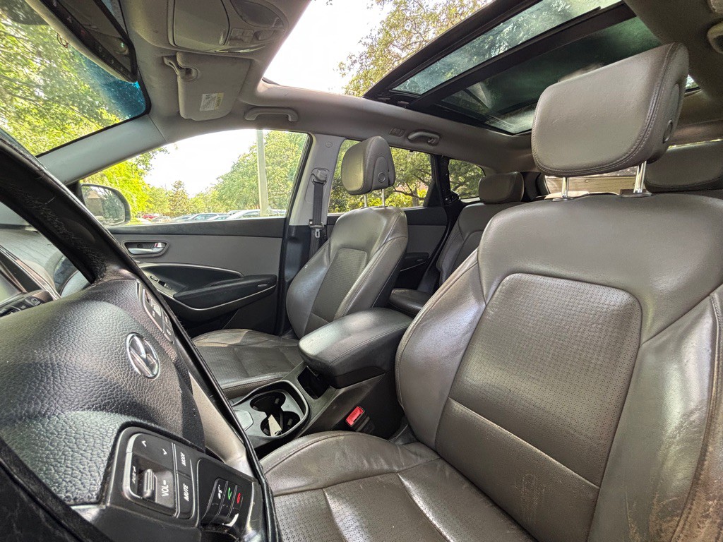 2013 Hyundai Santa Fe Image 9