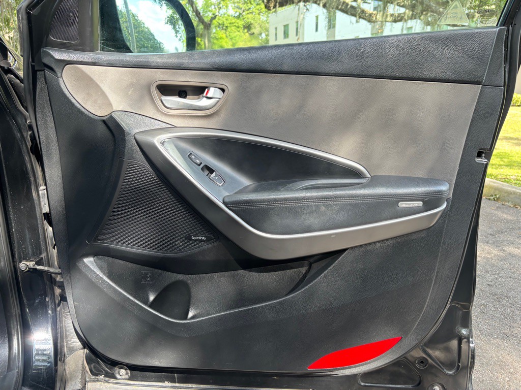 2013 Hyundai Santa Fe Image 13