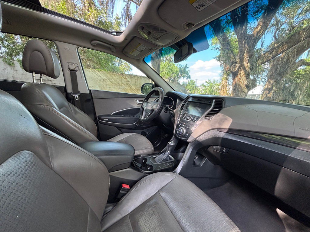 2013 Hyundai Santa Fe Image 14