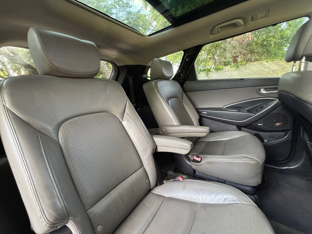 2013 Hyundai Santa Fe Image 18