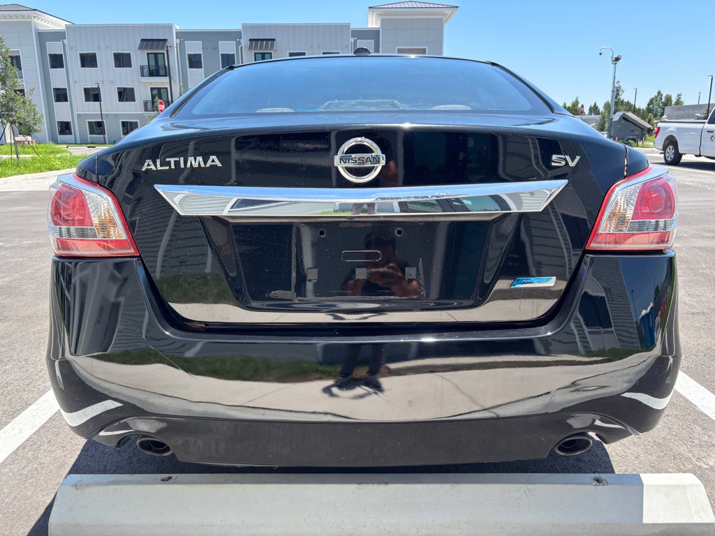 2013 Nissan Altima Image 8