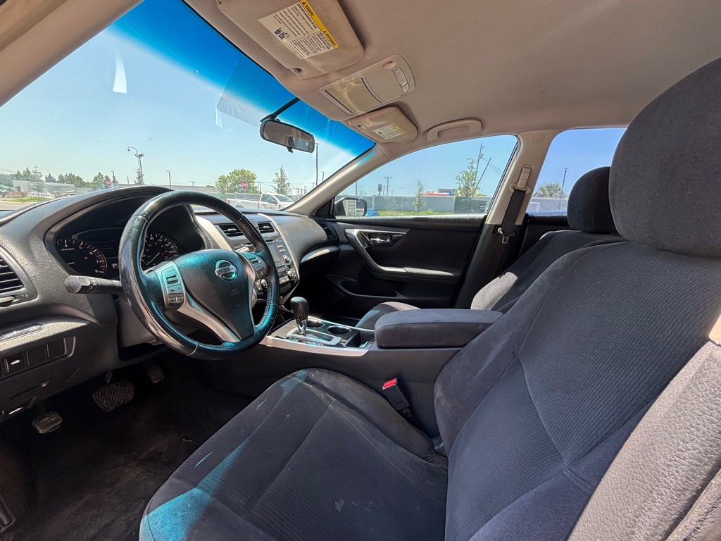 2013 Nissan Altima Image 10